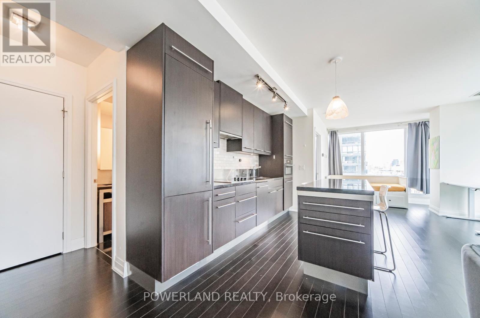 1309 - 80 John Street, Toronto, Ontario  M5V 3X4 - Photo 16 - C13747934