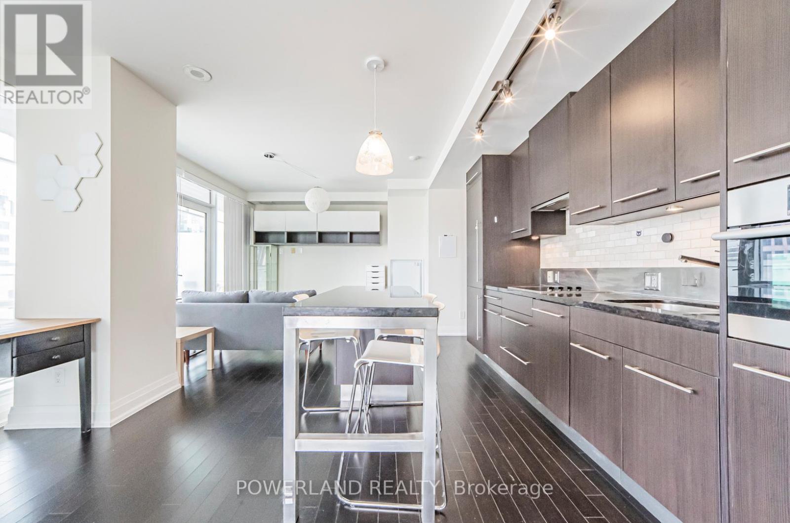 1309 - 80 John Street, Toronto, Ontario  M5V 3X4 - Photo 21 - C13747934