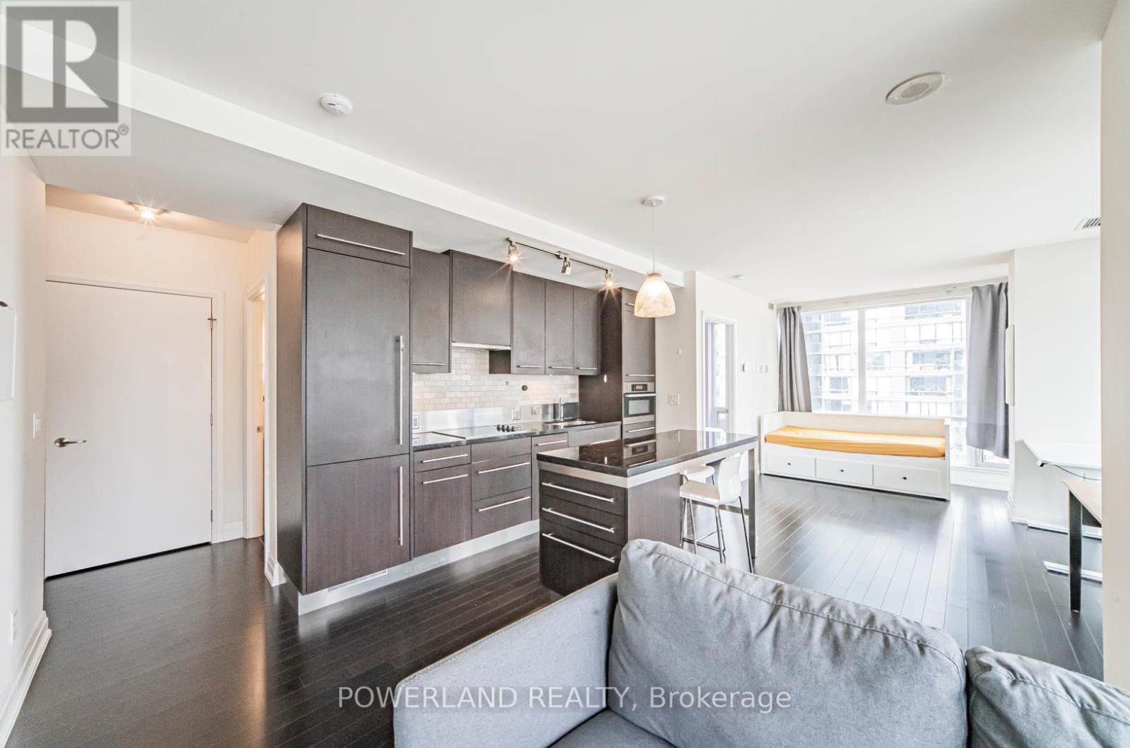 1309 - 80 John Street, Toronto, Ontario  M5V 3X4 - Photo 35 - C13747934