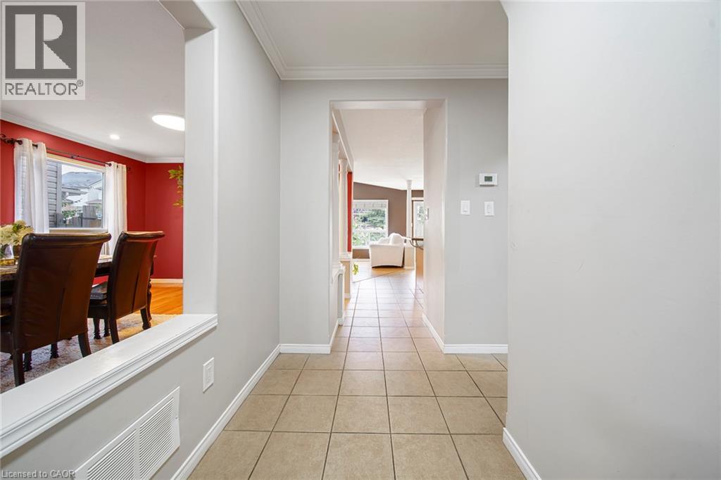 765 Brandenburg Boulevard, Waterloo, Ontario  N2T 2W9 - Photo 16 - 40859648