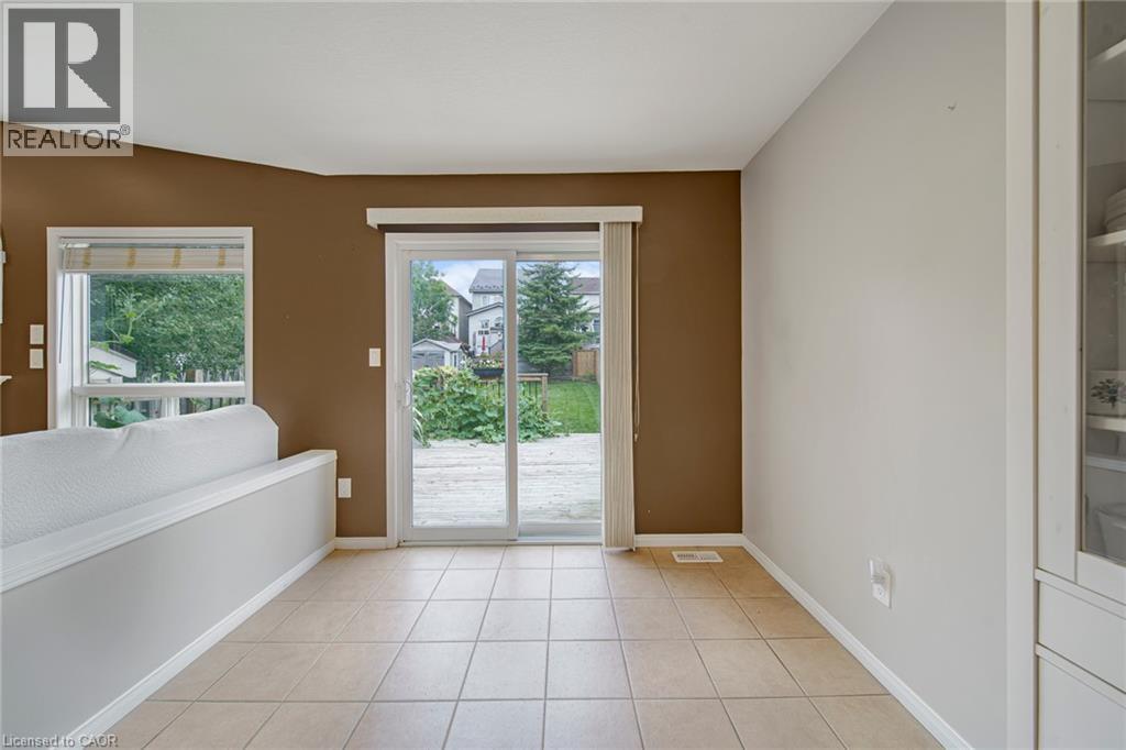 765 Brandenburg Boulevard, Waterloo, Ontario  N2T 2W9 - Photo 24 - 40859648