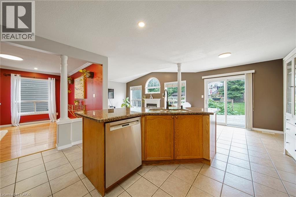 765 Brandenburg Boulevard, Waterloo, Ontario  N2T 2W9 - Photo 23 - 40859648
