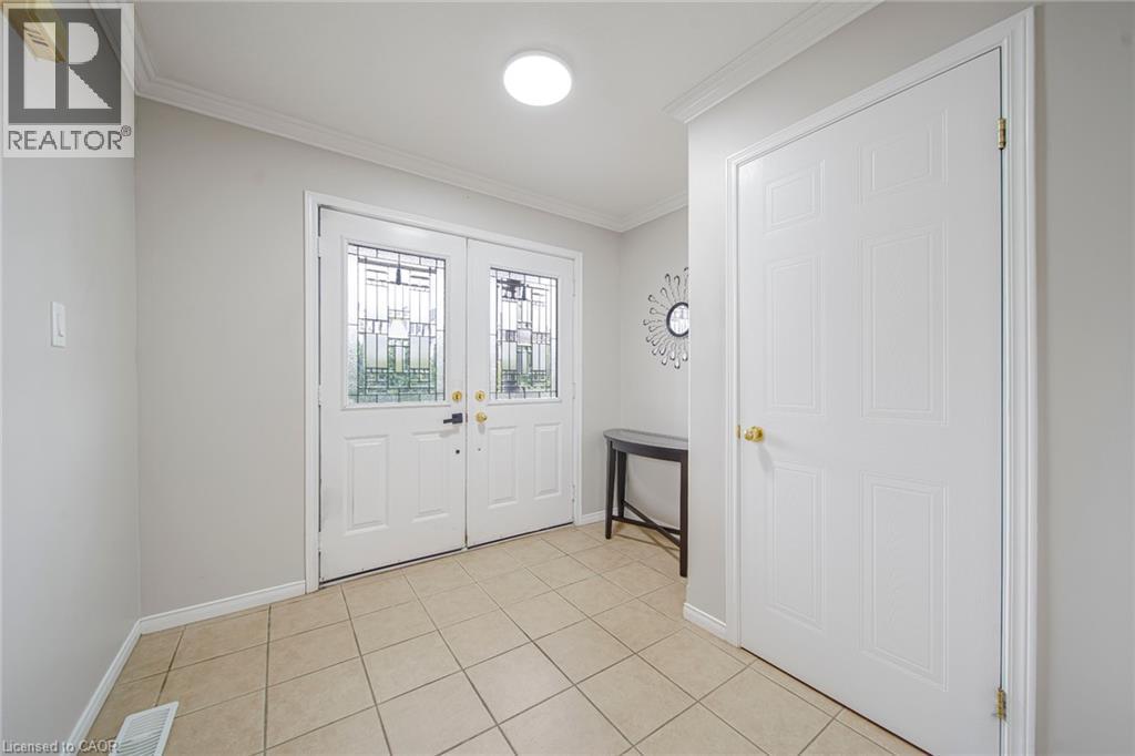 765 Brandenburg Boulevard, Waterloo, Ontario  N2T 2W9 - Photo 10 - 40859648