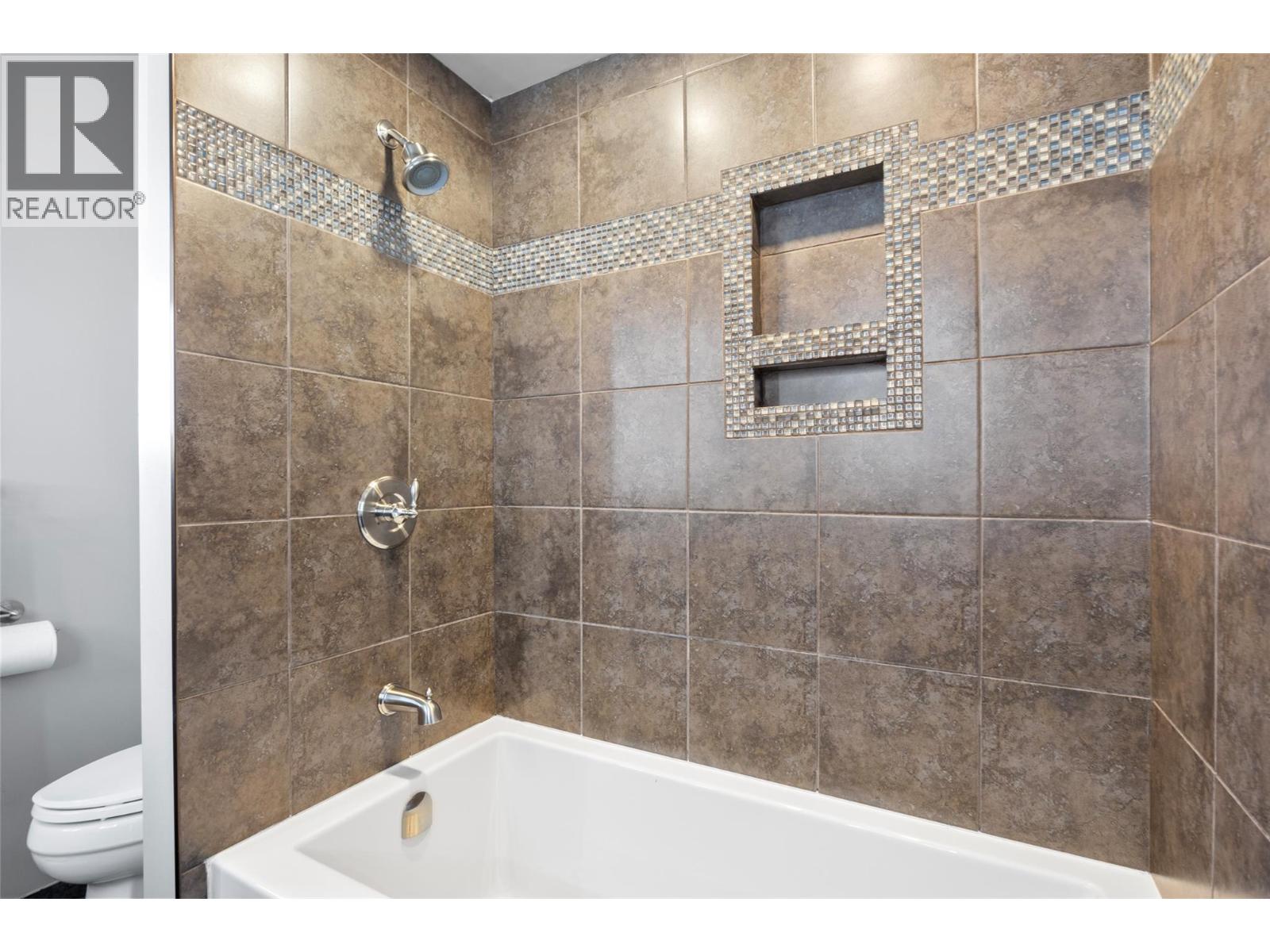 1908 Glencoe Place, Kamloops, British Columbia V2E 1K5 - Photo 31 - 10399742