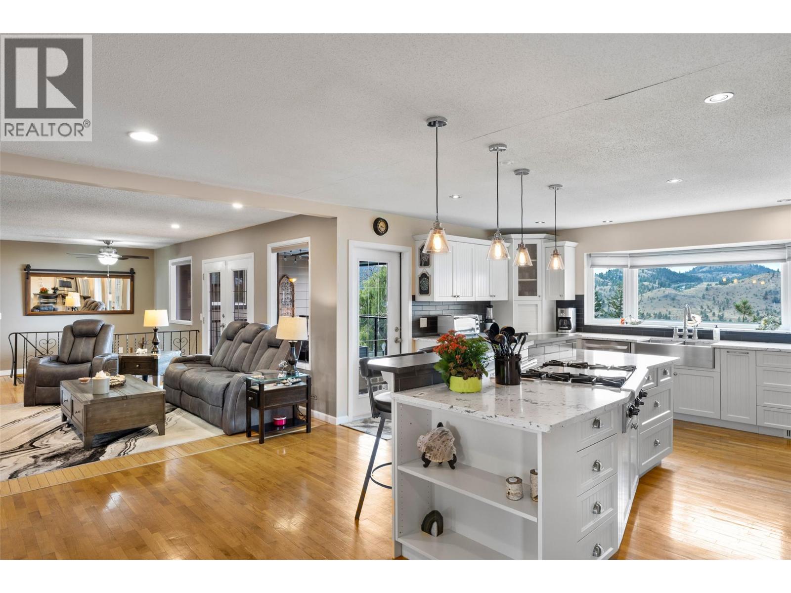 1908 Glencoe Place, Kamloops, British Columbia V2E 1K5 - Photo 11 - 10399742