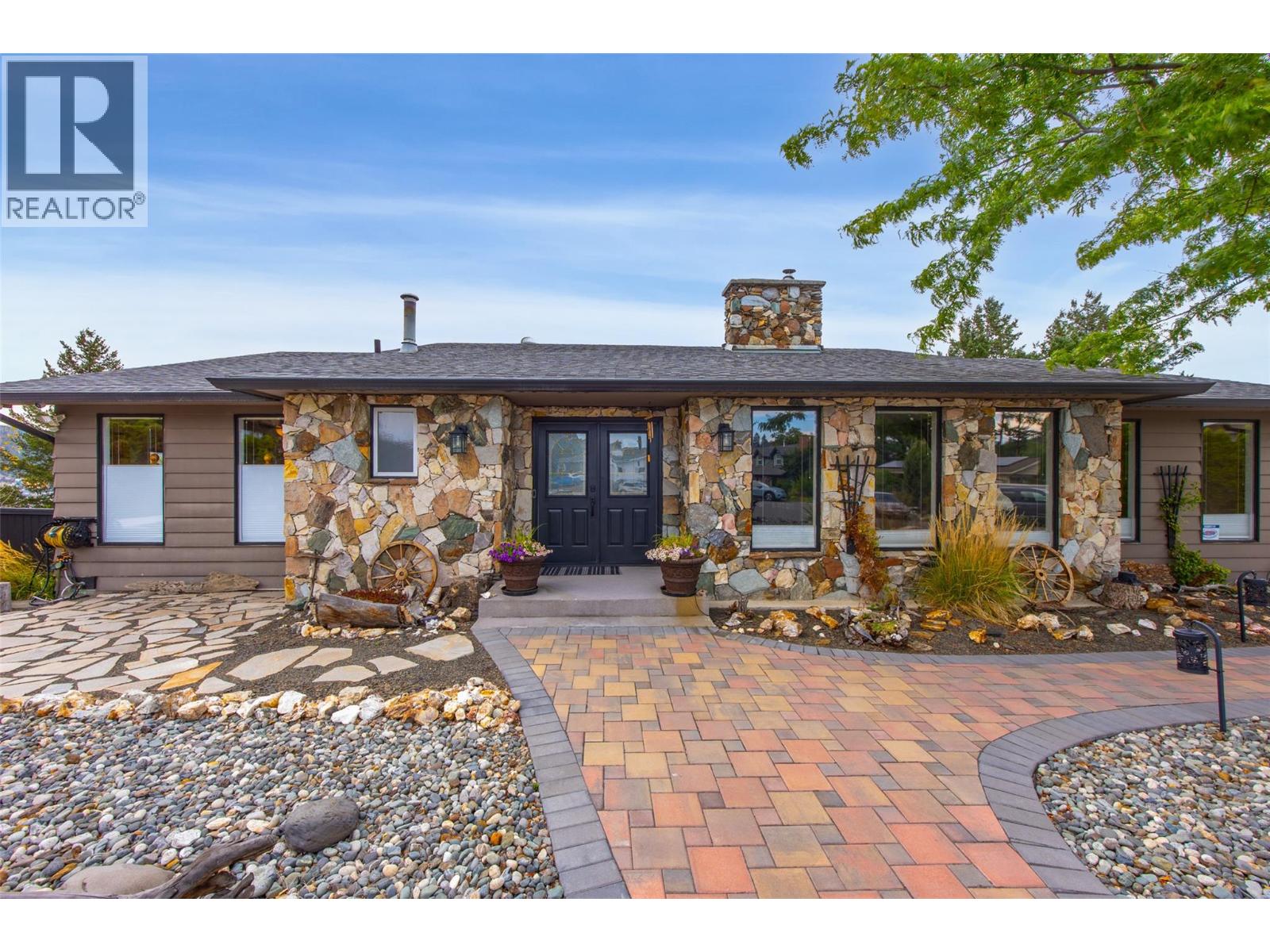 1908 Glencoe Place, Kamloops, British Columbia V2E 1K5 - Photo 70 - 10399742