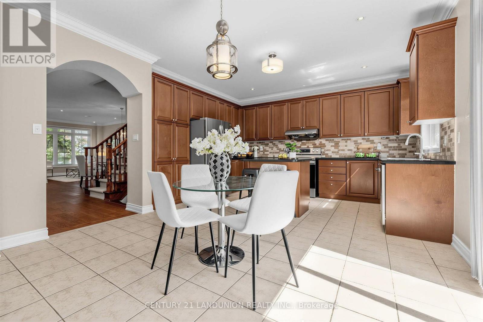 21 Hendel Drive, Vaughan, Ontario  L4J 9H7 - Photo 8 - N13747896