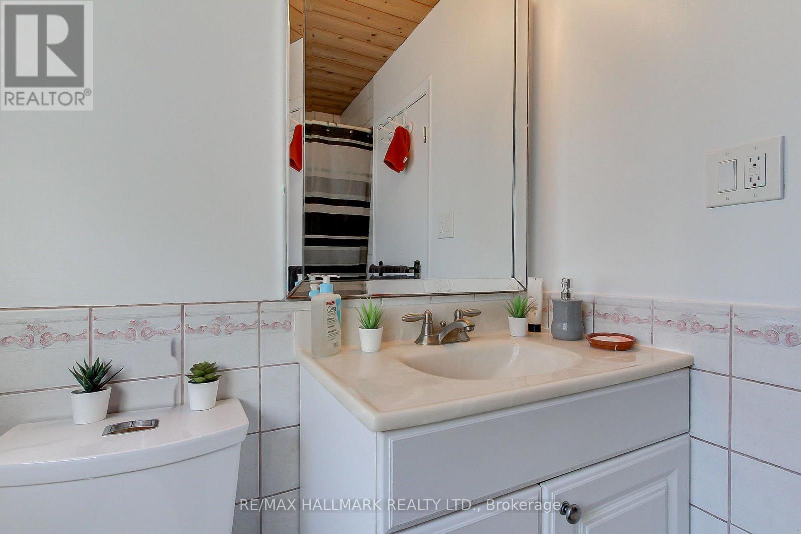 339 Neal Drive, Richmond Hill, Ontario  L4C 3L3 - Photo 26 - N13747910