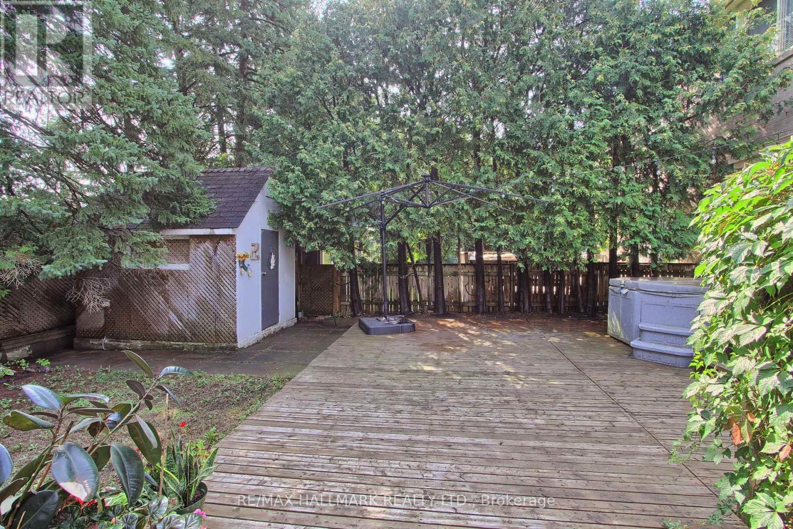 339 Neal Drive, Richmond Hill, Ontario  L4C 3L3 - Photo 43 - N13747910