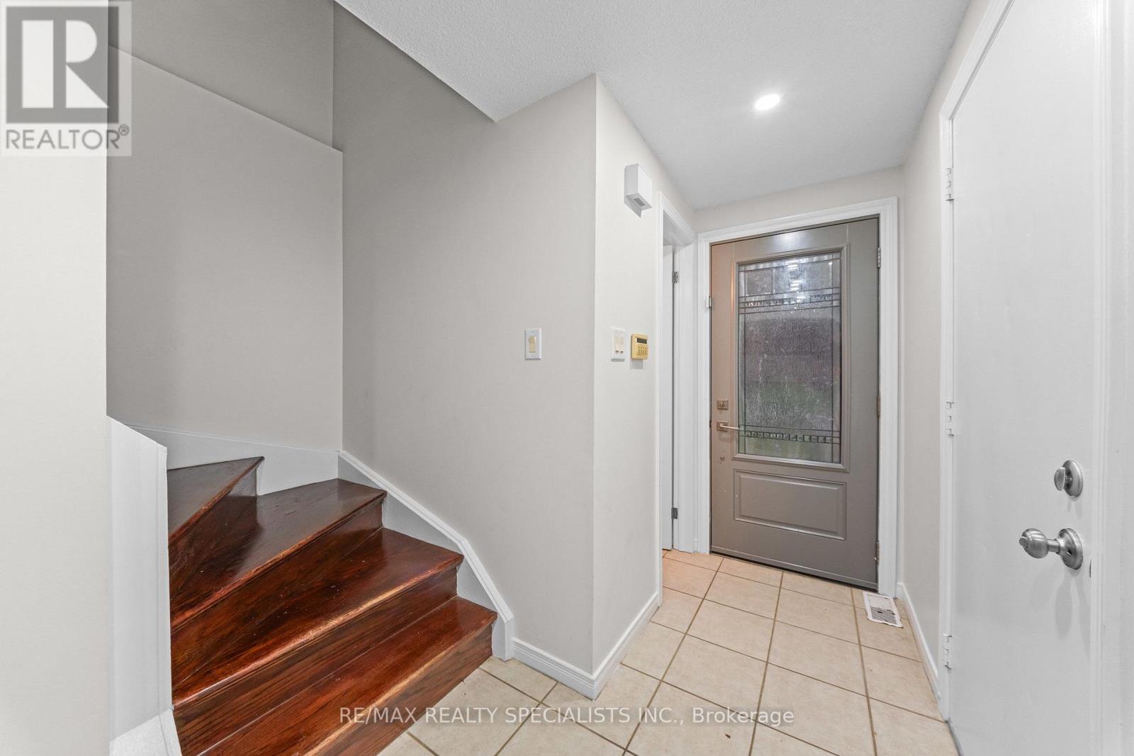 110 Steeles Crescent, Cambridge, Ontario  N1R 8C4 - Photo 6 - X13747888