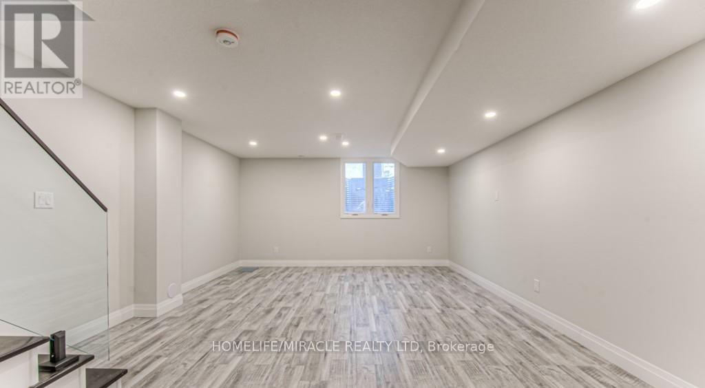 152 Overlea Drive, Kitchener, Ontario  N2M 1T3 - Photo 12 - X13747914