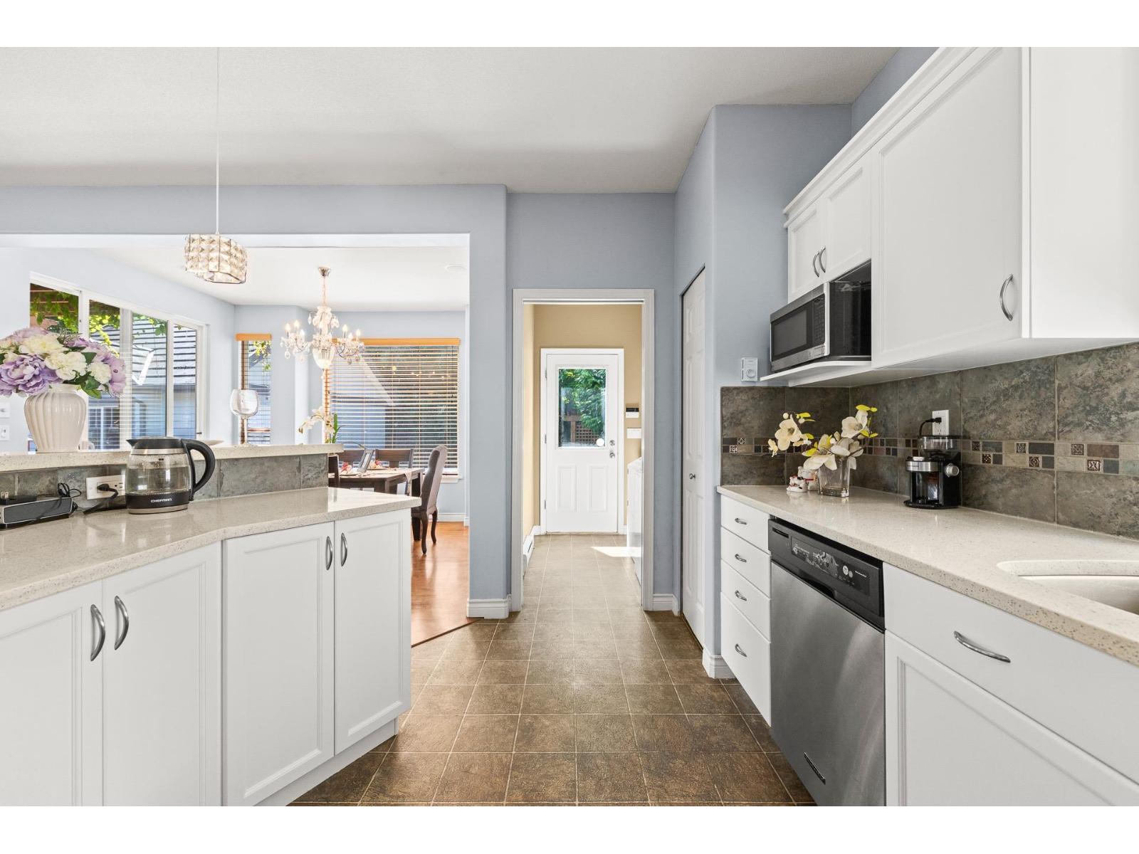 3307 Rosemary Heights Crescent, Surrey, British Columbia  V3Z 0K7 - Photo 11 - R3161770