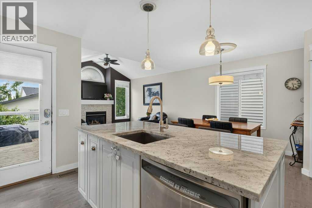 72 Tuscany Springs Way NW, Calgary, Alberta  T3L 2N4 - Photo 17 - A2341296