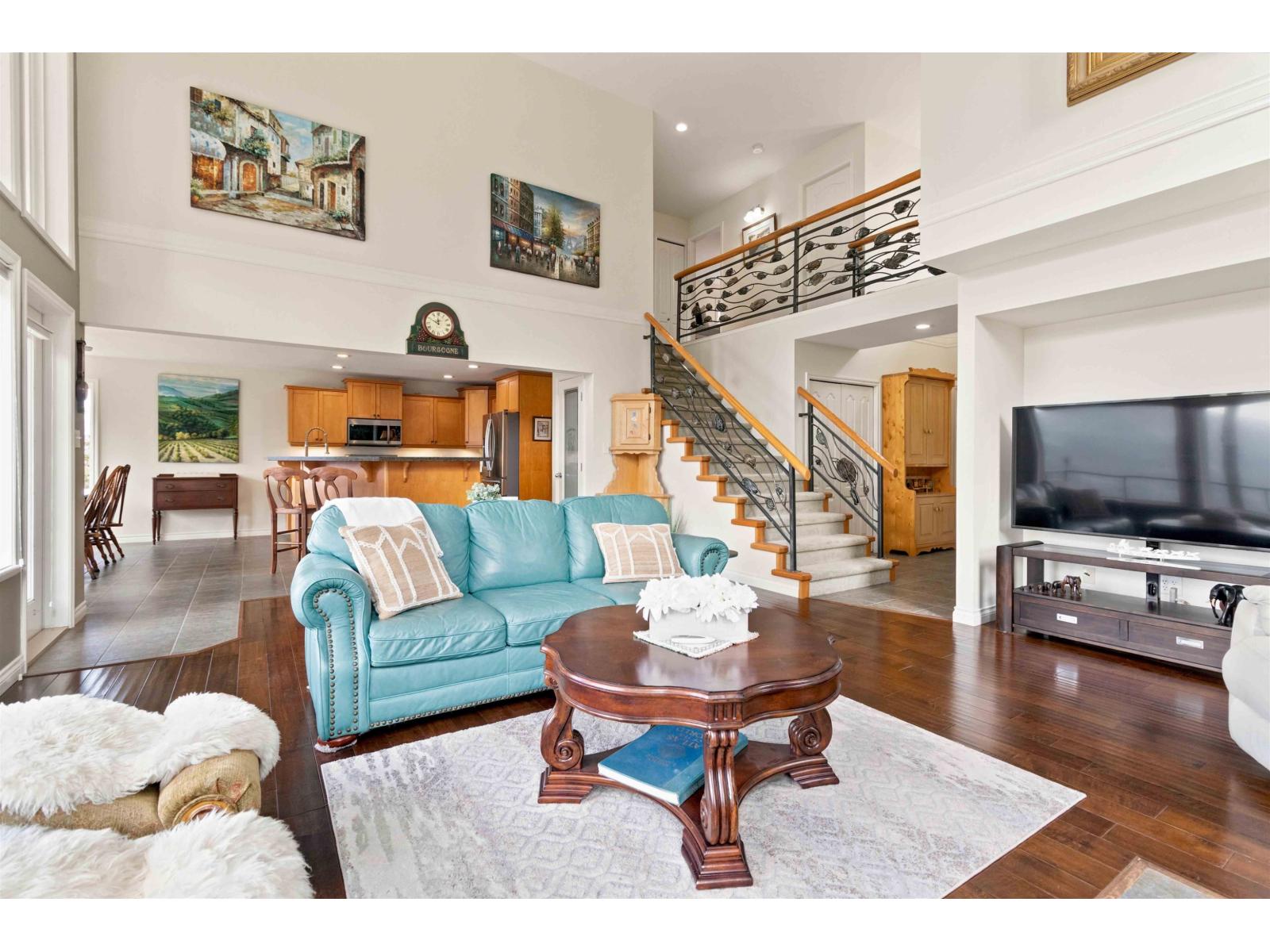 43251 Salmonberry Drive, Chilliwack Mountain, Chilliwack, British Columbia  V2R 4A4 - Photo 5 - R3161419