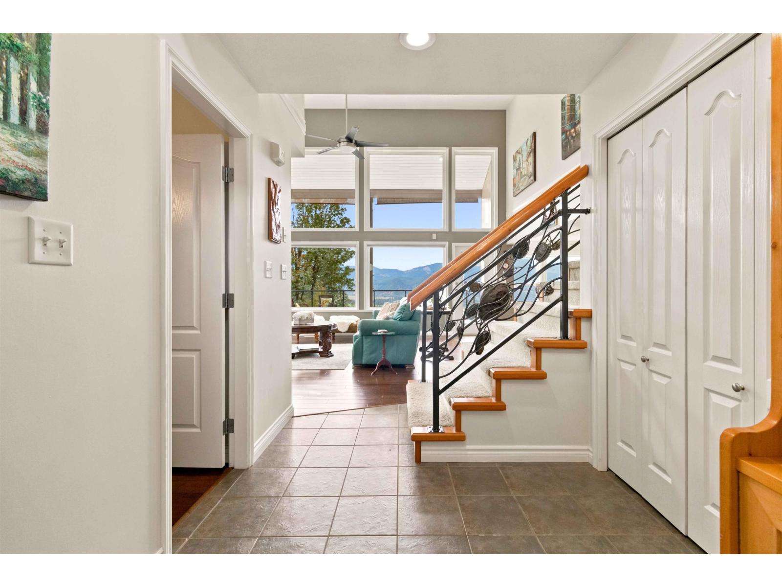 43251 Salmonberry Drive, Chilliwack Mountain, Chilliwack, British Columbia  V2R 4A4 - Photo 13 - R3161419