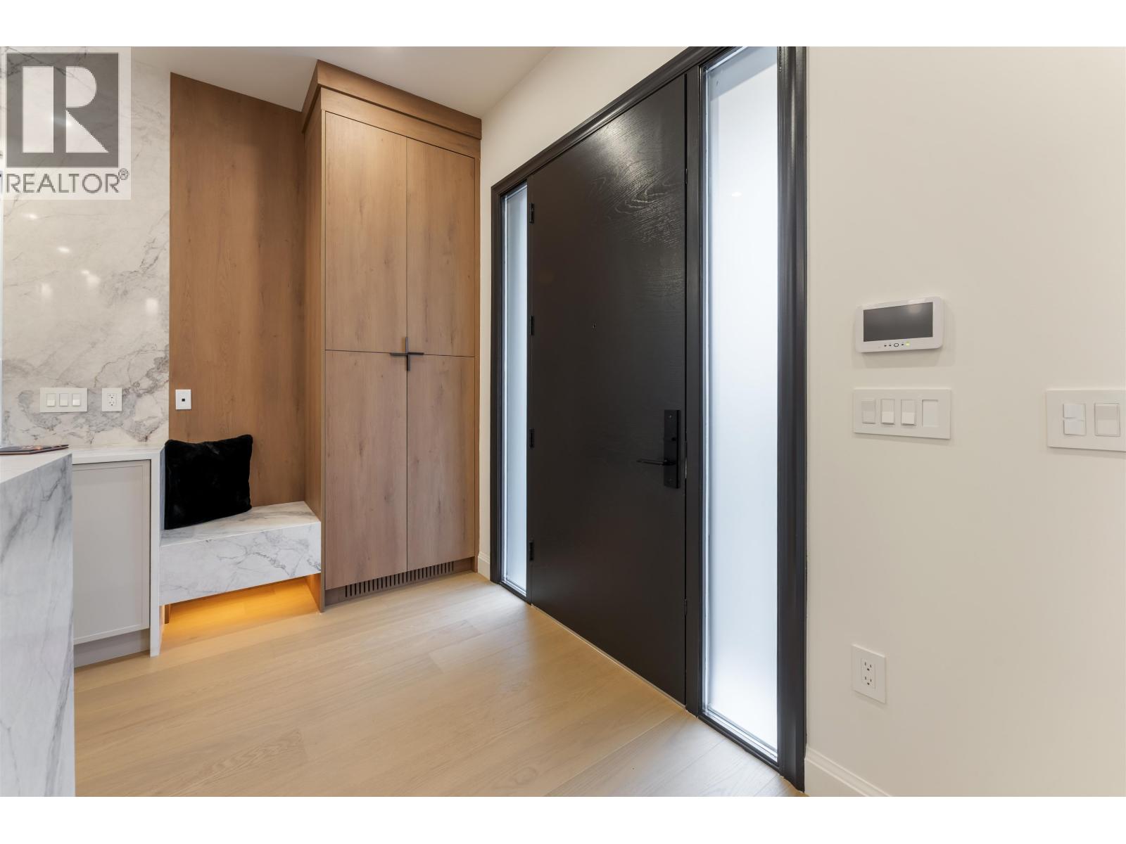 1 2256 Pender Street, Vancouver, British Columbia  V5L 1X4 - Photo 7 - R3161673
