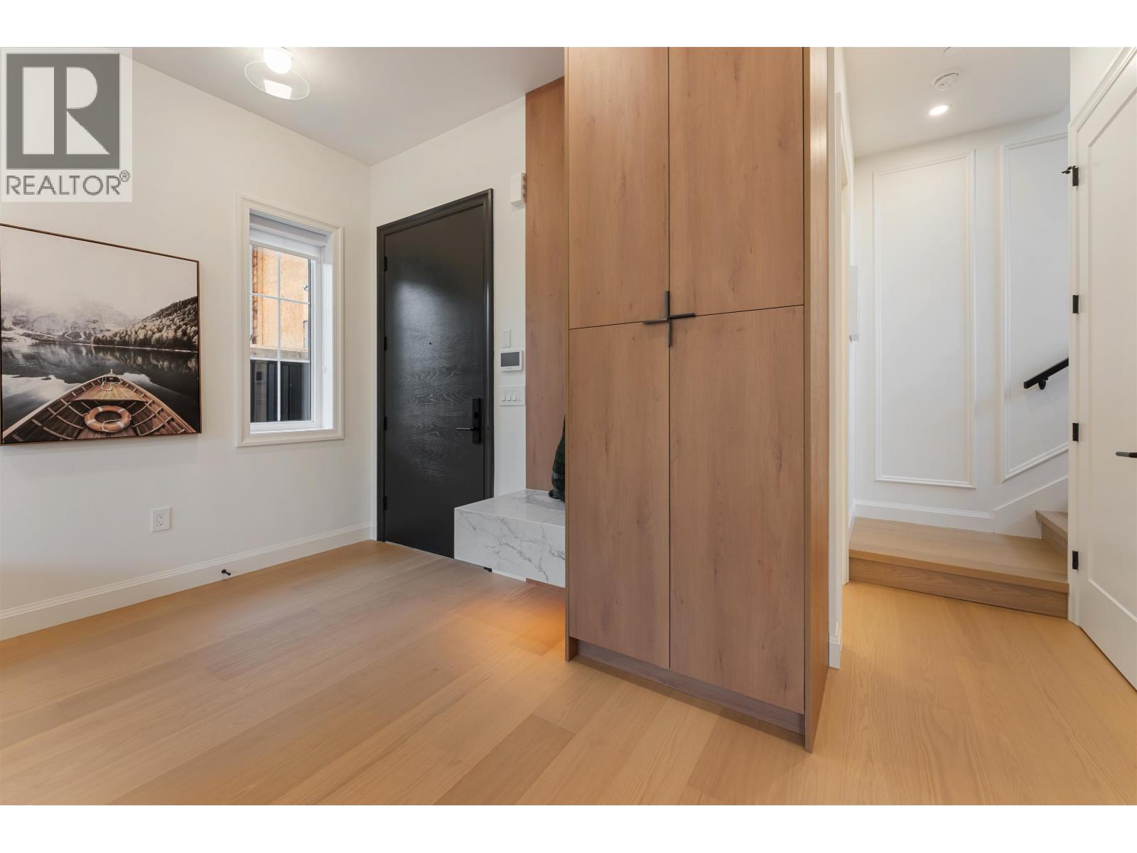 2 2256 E Pender Street Street, Vancouver, British Columbia  V5L 1X4 - Photo 6 - R3161631