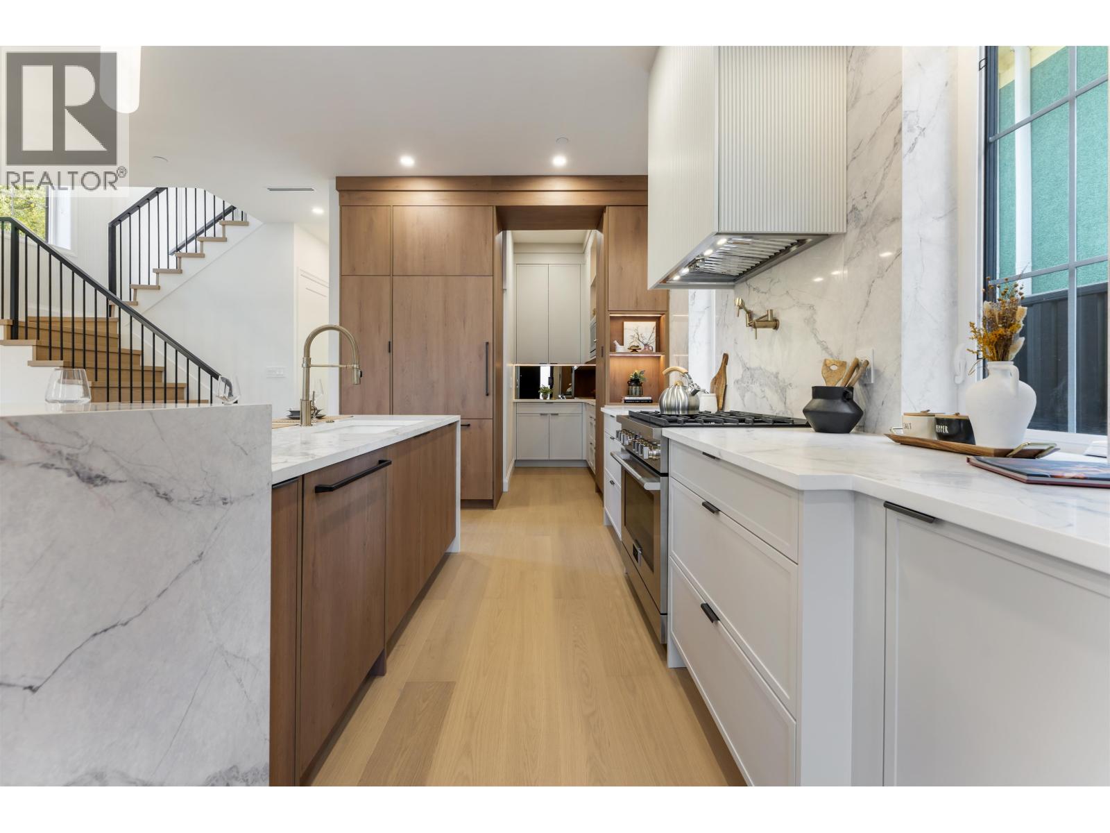 1 2256 Pender Street, Vancouver, British Columbia  V5L 1X4 - Photo 10 - R3161673