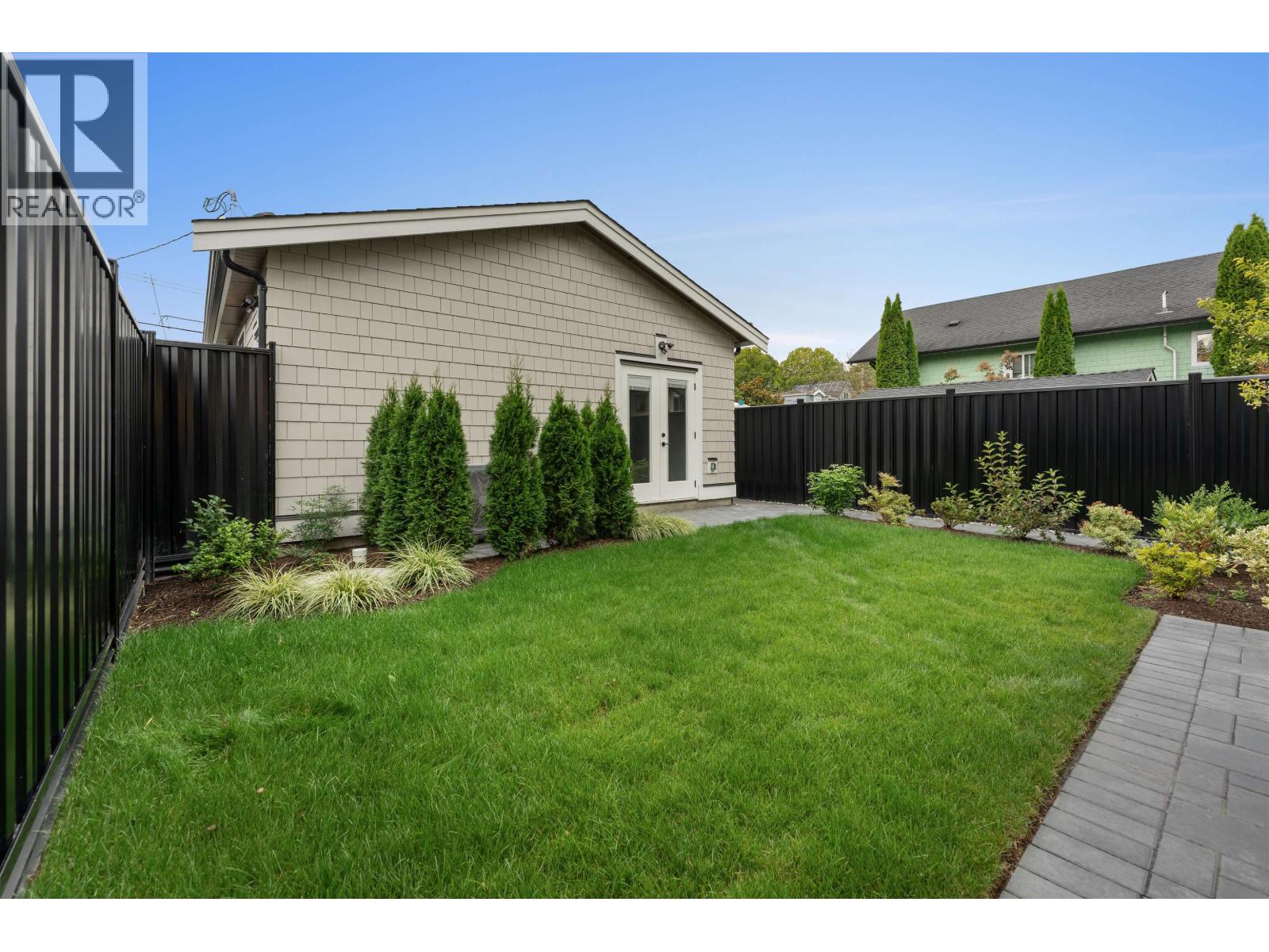 2 2256 E Pender Street Street, Vancouver, British Columbia  V5L 1X4 - Photo 33 - R3161631