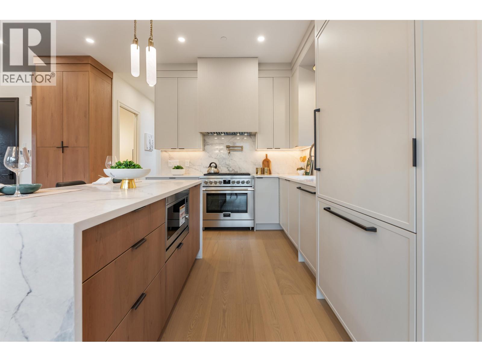 2 2256 E Pender Street Street, Vancouver, British Columbia  V5L 1X4 - Photo 9 - R3161631
