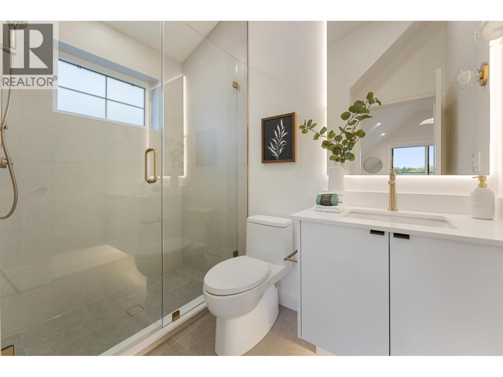 2 2256 E Pender Street Street, Vancouver, British Columbia  V5L 1X4 - Photo 29 - R3161631