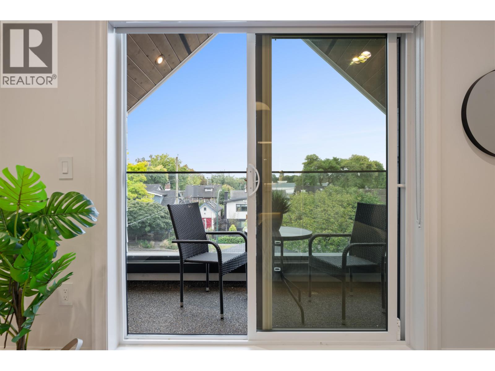 2 2256 E Pender Street Street, Vancouver, British Columbia  V5L 1X4 - Photo 31 - R3161631