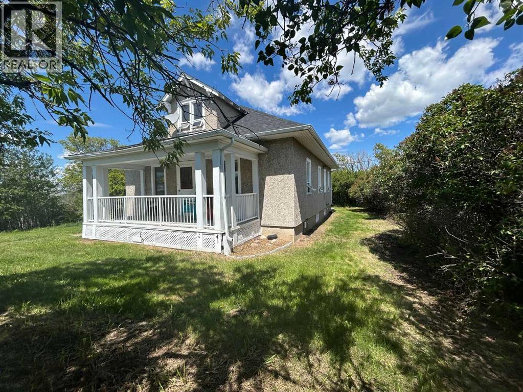 350077 Range Road 250, Rural Kneehill County, Alberta T0M 0Z0 - Photo 2 - A2322241