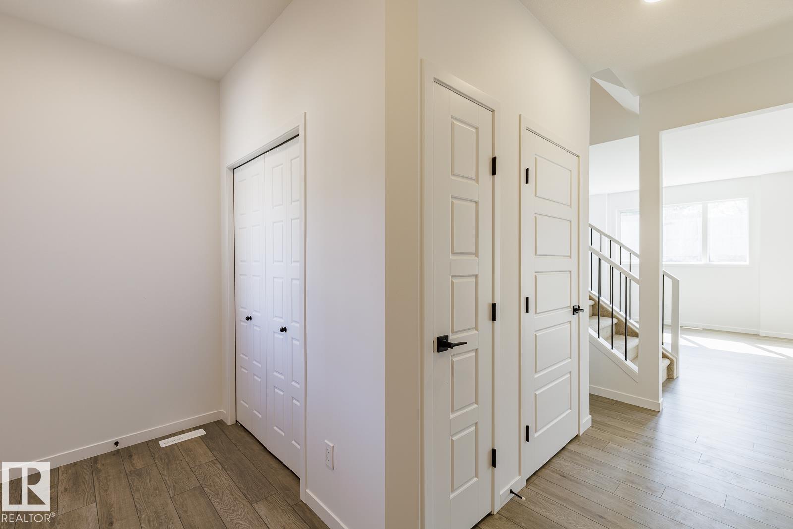 89 Silverstone Dr, Stony Plain, Alberta  T7Z 0E8 - Photo 2 - E4507245