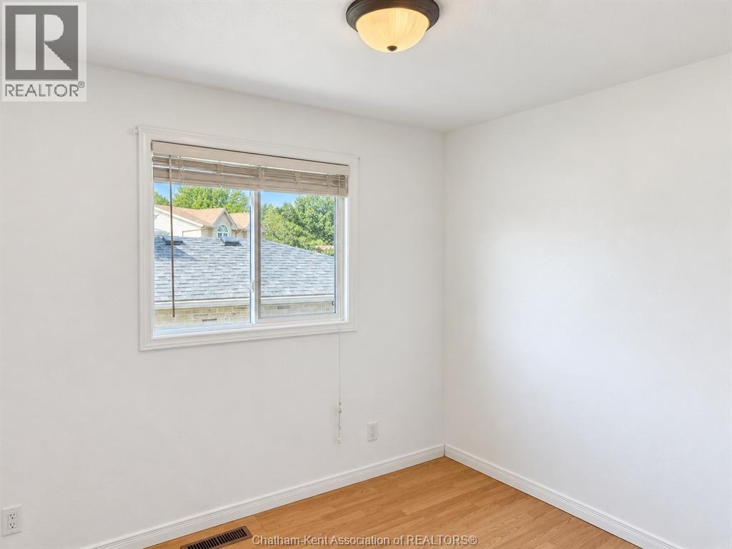 8 Hampton Court, Chatham, Ontario  N7M 6K9 - Photo 17 - 26021580