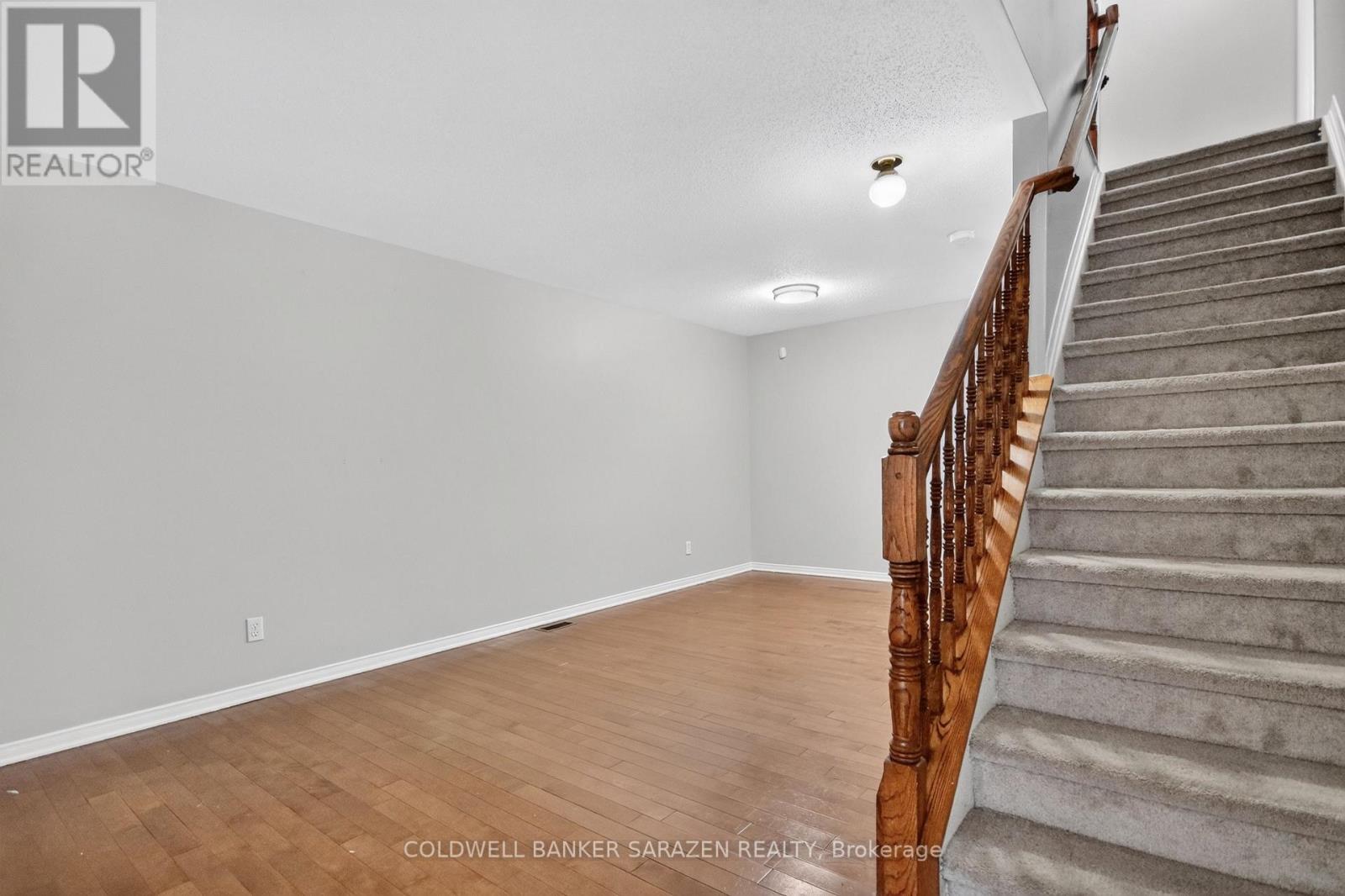 111 Harbour View Street, Ottawa, Ontario  K2G 6Z7 - Photo 4 - X13747978