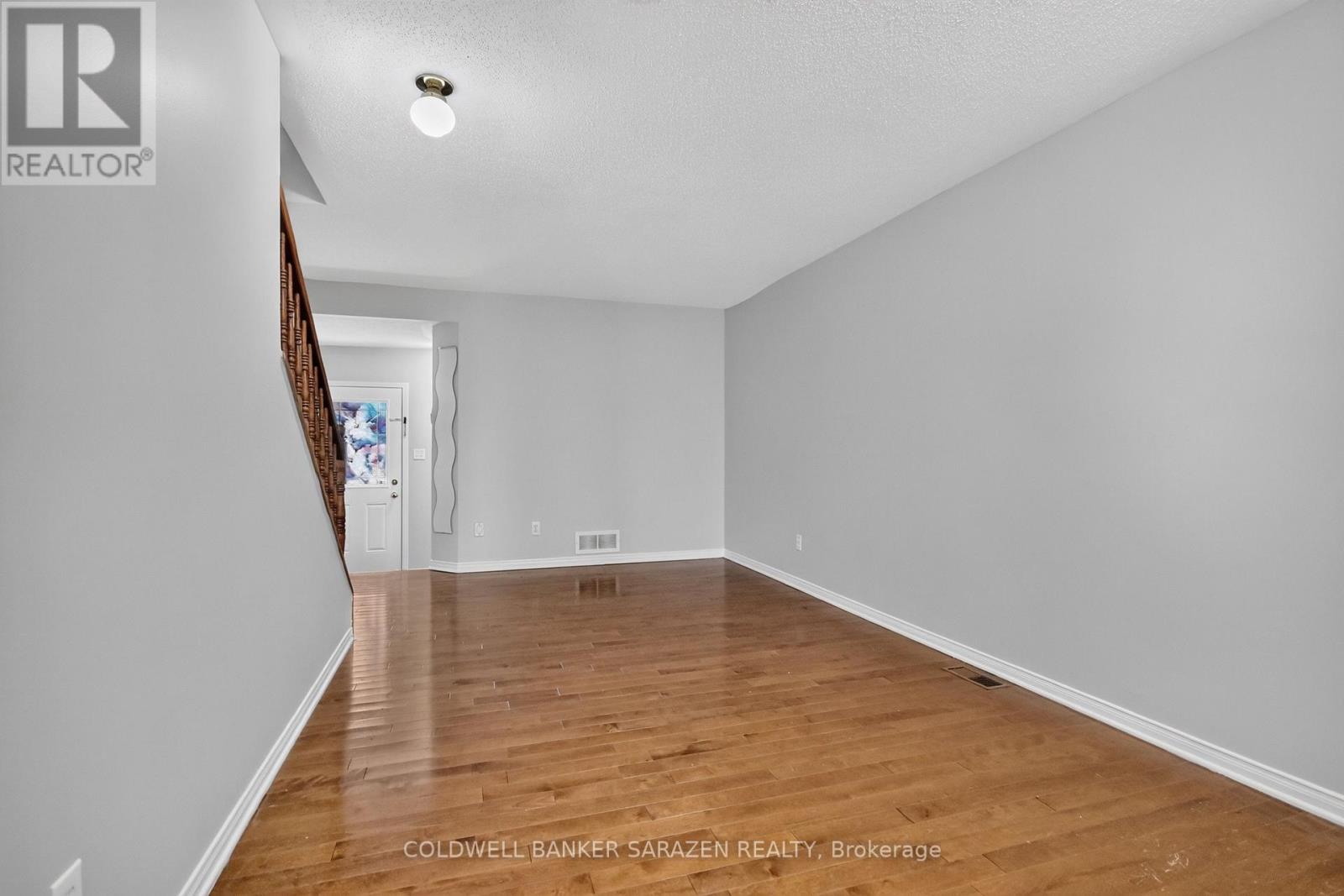 111 Harbour View Street, Ottawa, Ontario  K2G 6Z7 - Photo 9 - X13747978