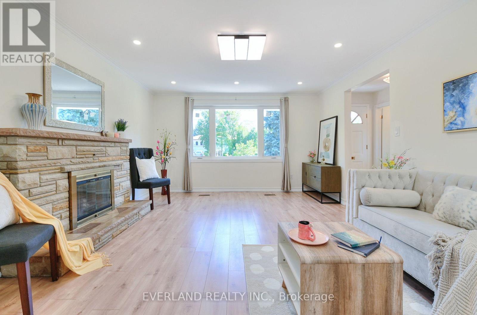 52 Fairglen Avenue, Toronto, Ontario  M1T 1G7 - Photo 12 - E13747988