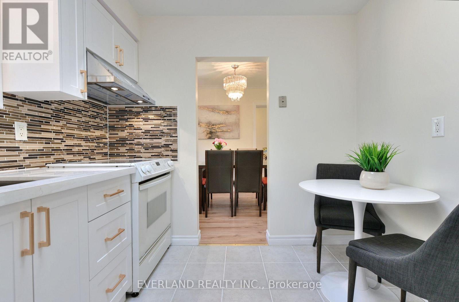 52 Fairglen Avenue, Toronto, Ontario  M1T 1G7 - Photo 13 - E13747988