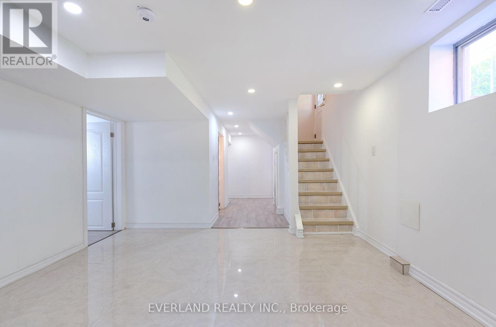 52 Fairglen Avenue, Toronto, Ontario  M1T 1G7 - Photo 24 - E13747988