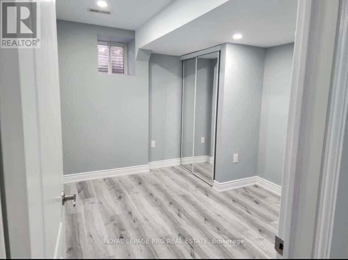 3 Ash Hill Avenue, Caledon, Ontario  L7C 4E8 - Photo 5 - W13747966
