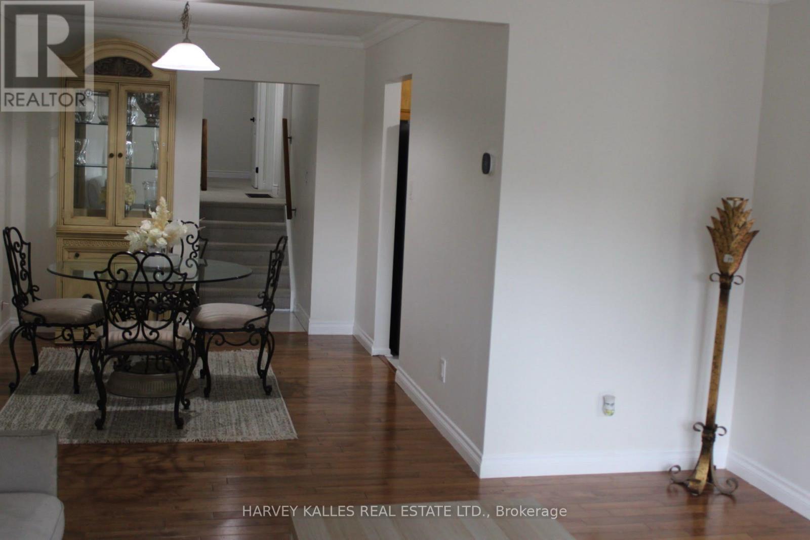 102 Goldcrest Road, Brampton, Ontario  L6S 1H2 - Photo 12 - W13713032