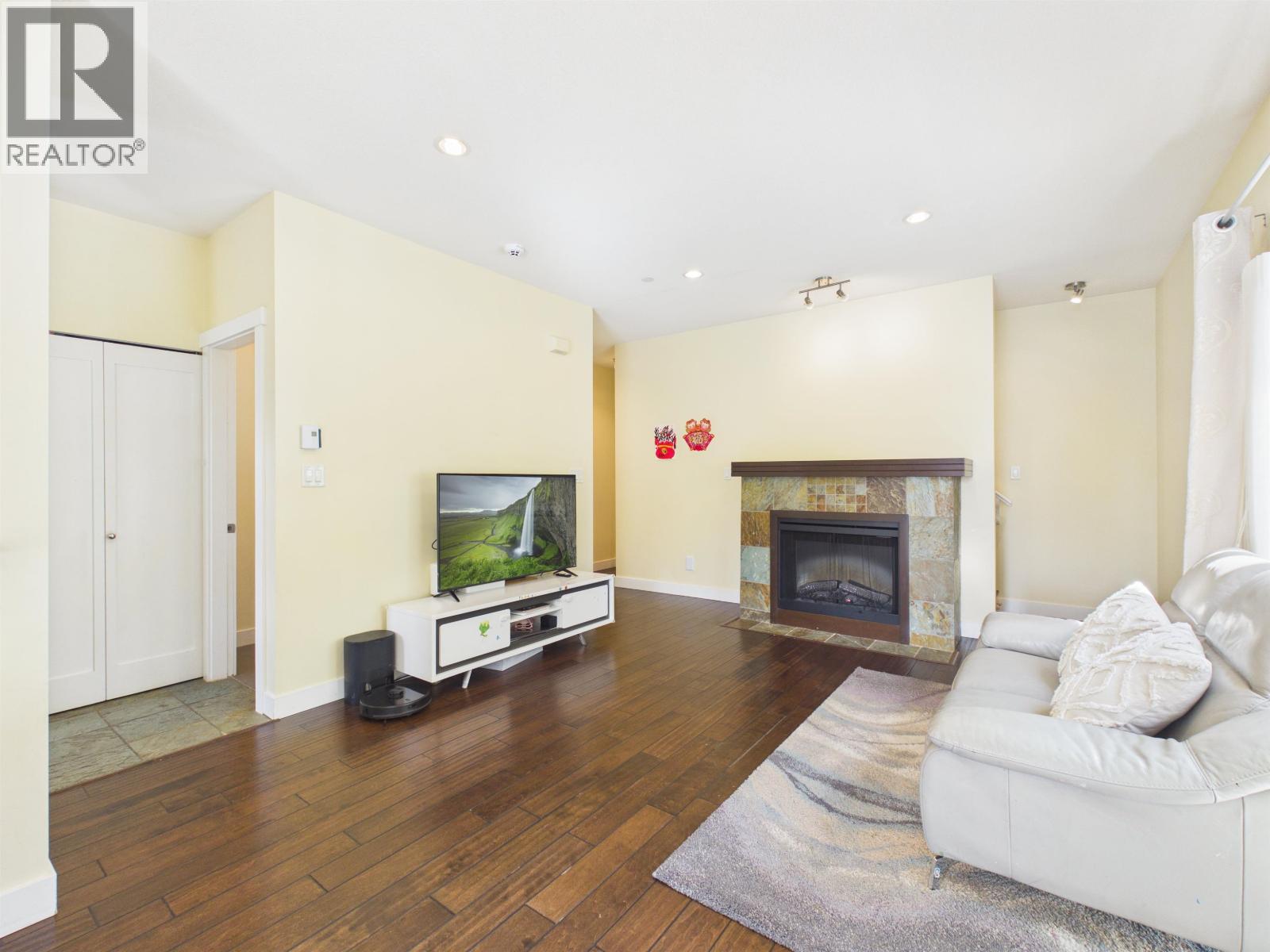 141 7388 Macpherson Avenue, Burnaby, British Columbia  V5J 0A1 - Photo 6 - R3161500