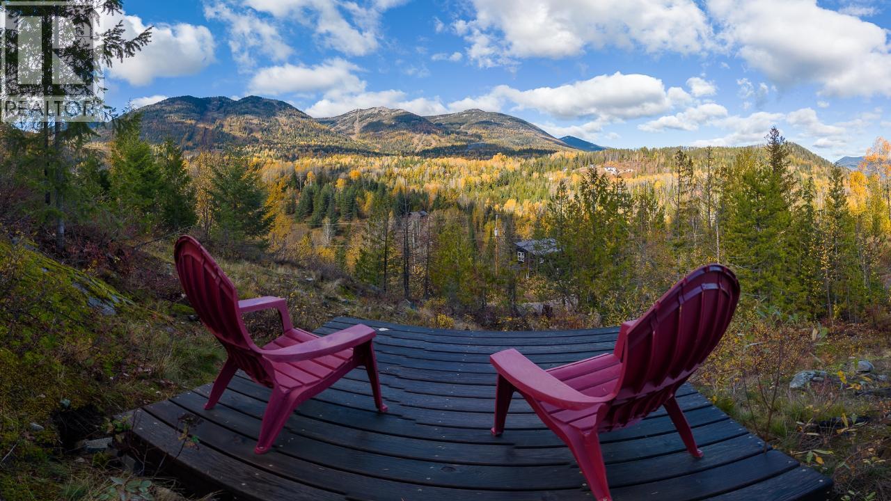 305 Richie Road, Rossland, British Columbia  V0G 1Y0 - Photo 14 - 10378316