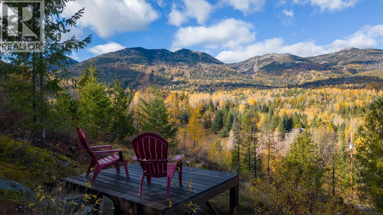 305 Richie Road, Rossland, British Columbia  V0G 1Y0 - Photo 11 - 10378316