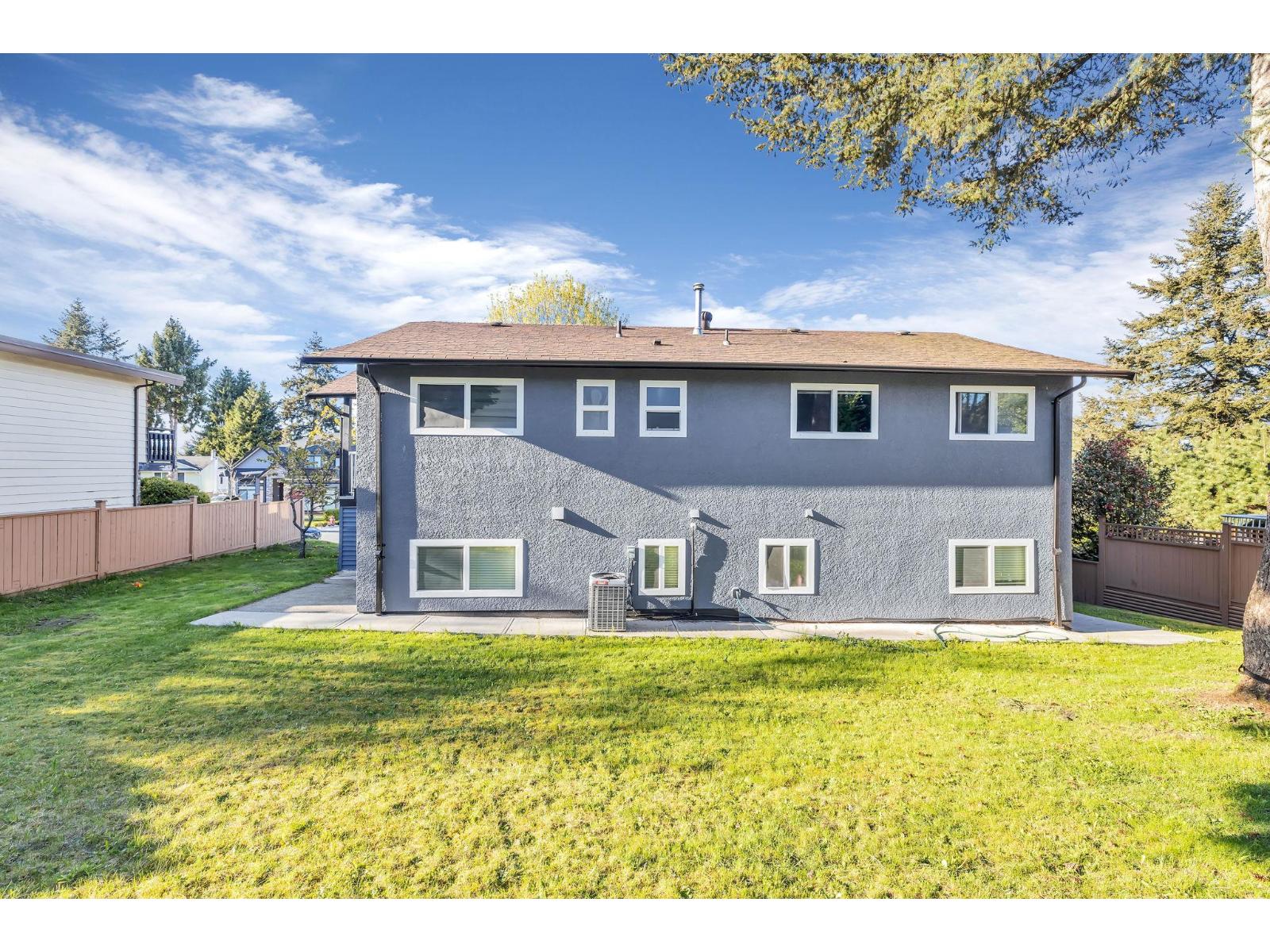7838 Suncrest Drive, Surrey, British Columbia  V3W 6A9 - Photo 4 - R3161539