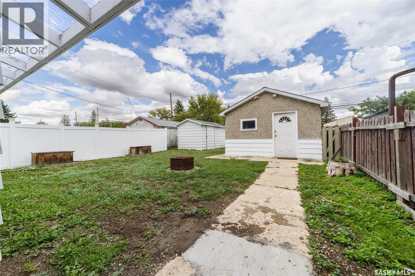 345 Mcintyre Street, Regina, Saskatchewan  S4R 2L9 - Photo 33 - SK047601