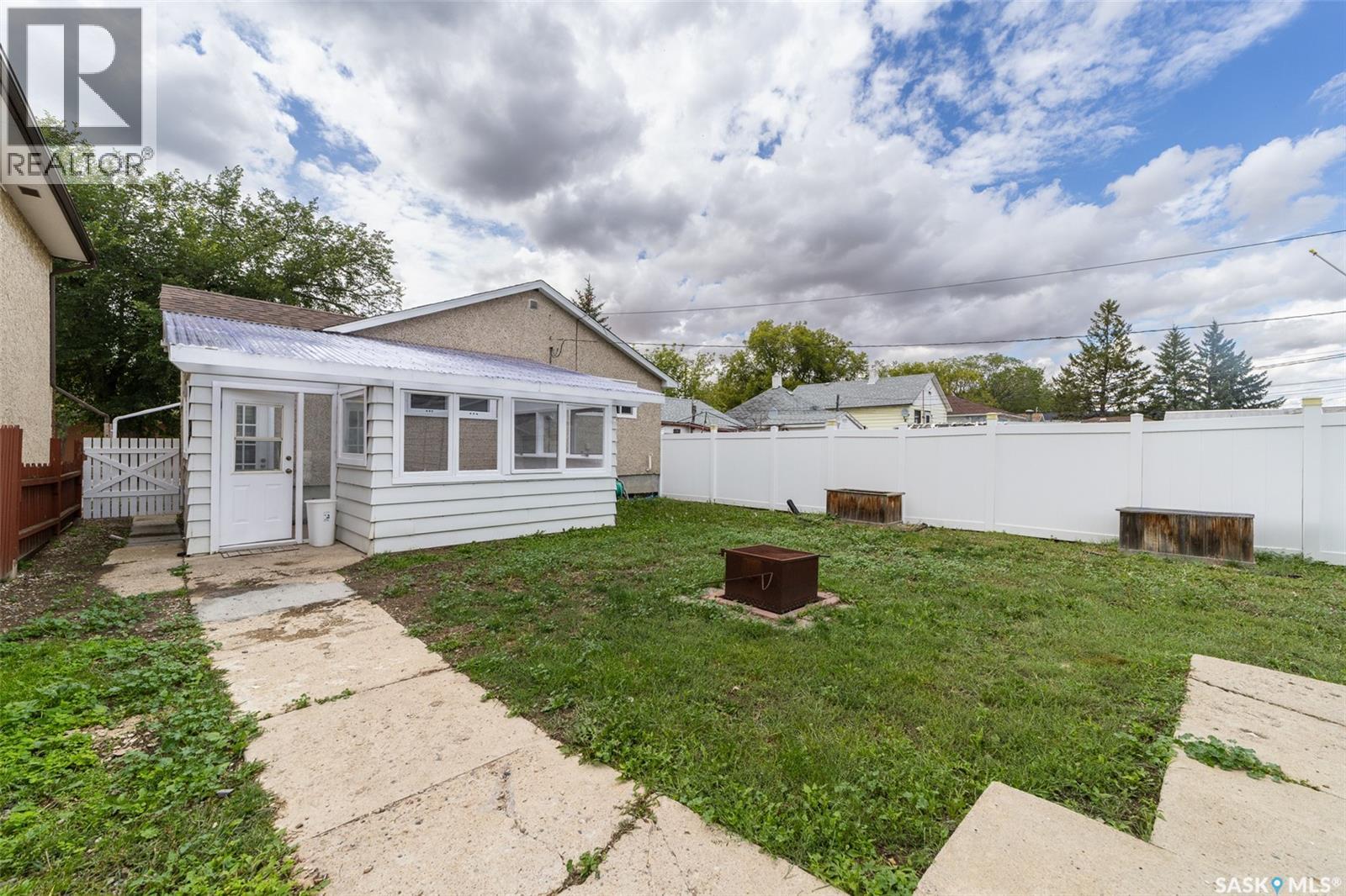 345 Mcintyre Street, Regina, Saskatchewan  S4R 2L9 - Photo 34 - SK047601