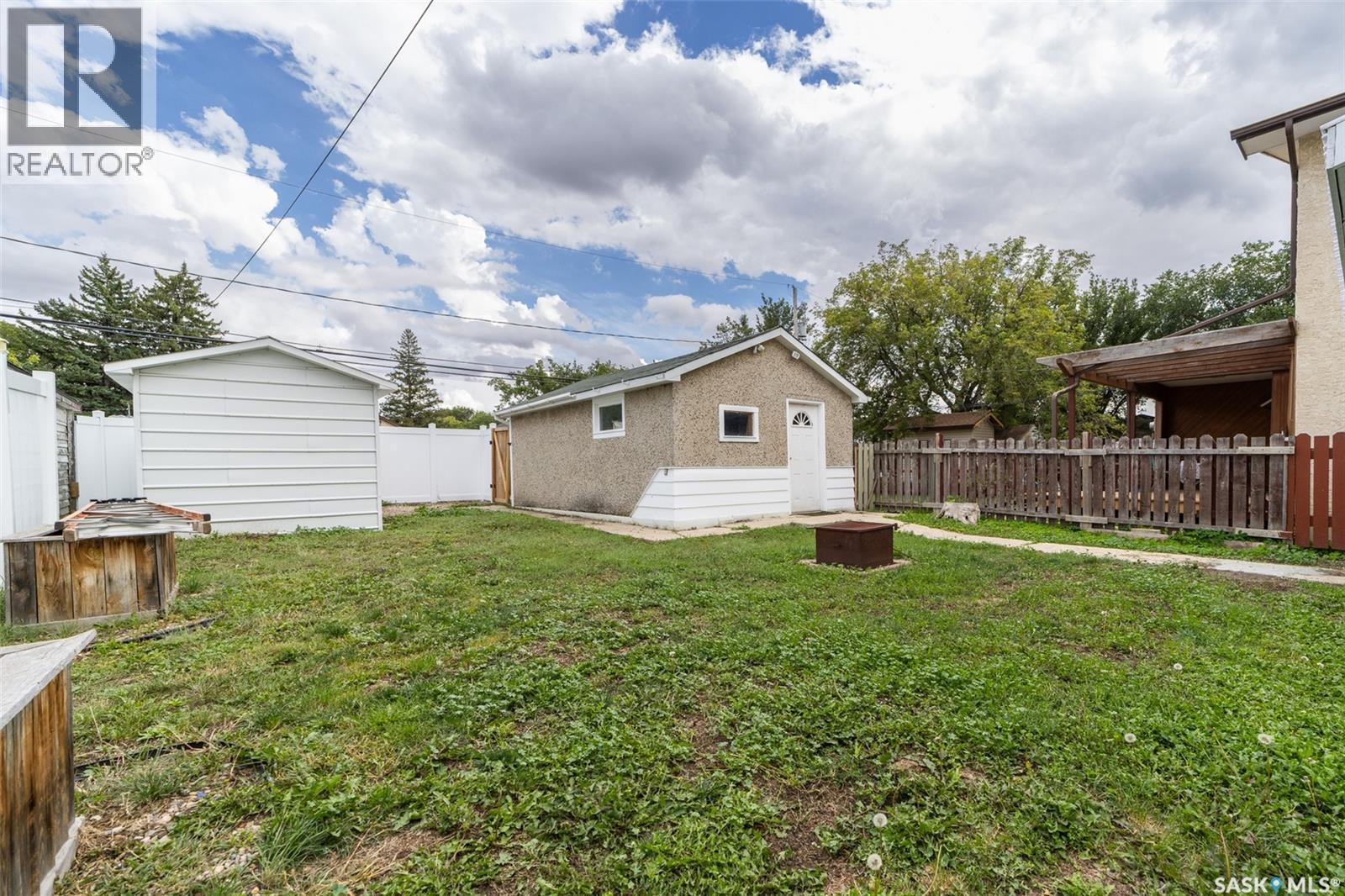 345 Mcintyre Street, Regina, Saskatchewan  S4R 2L9 - Photo 35 - SK047601