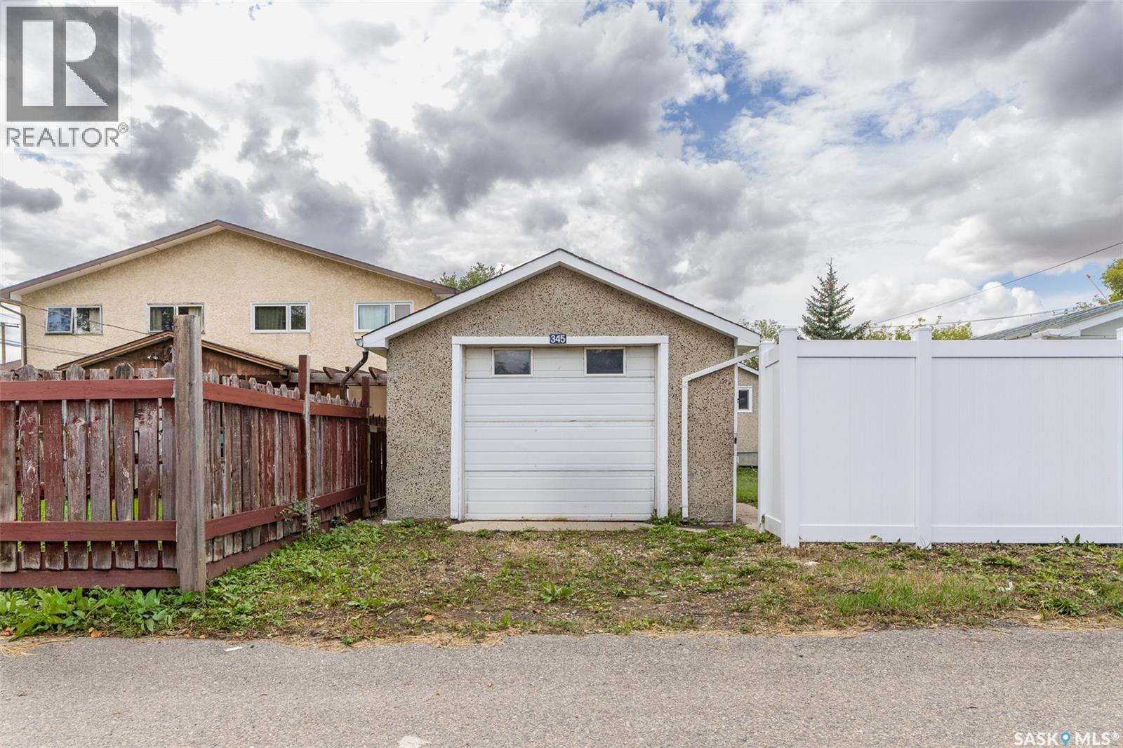 345 Mcintyre Street, Regina, Saskatchewan  S4R 2L9 - Photo 37 - SK047601