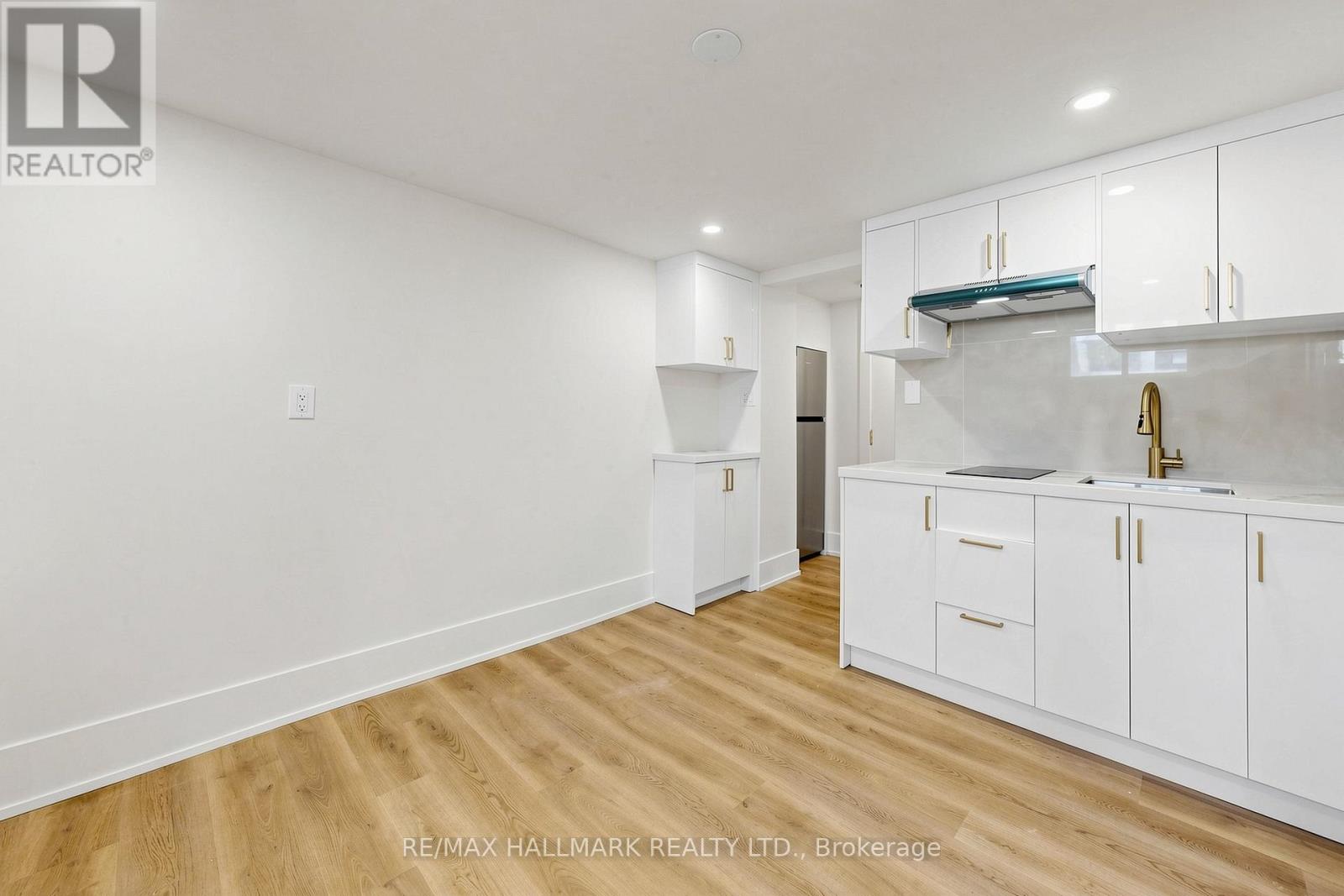Basement 1 - 11 Johnson Road, Aurora, Ontario  L4G 2A3 - Photo 6 - N13748010