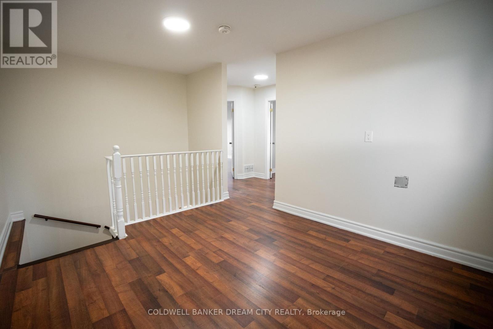 Upper - 22 Elm Grove Avenue, Richmond Hill, Ontario  L4E 2T1 - Photo 10 - N13748014