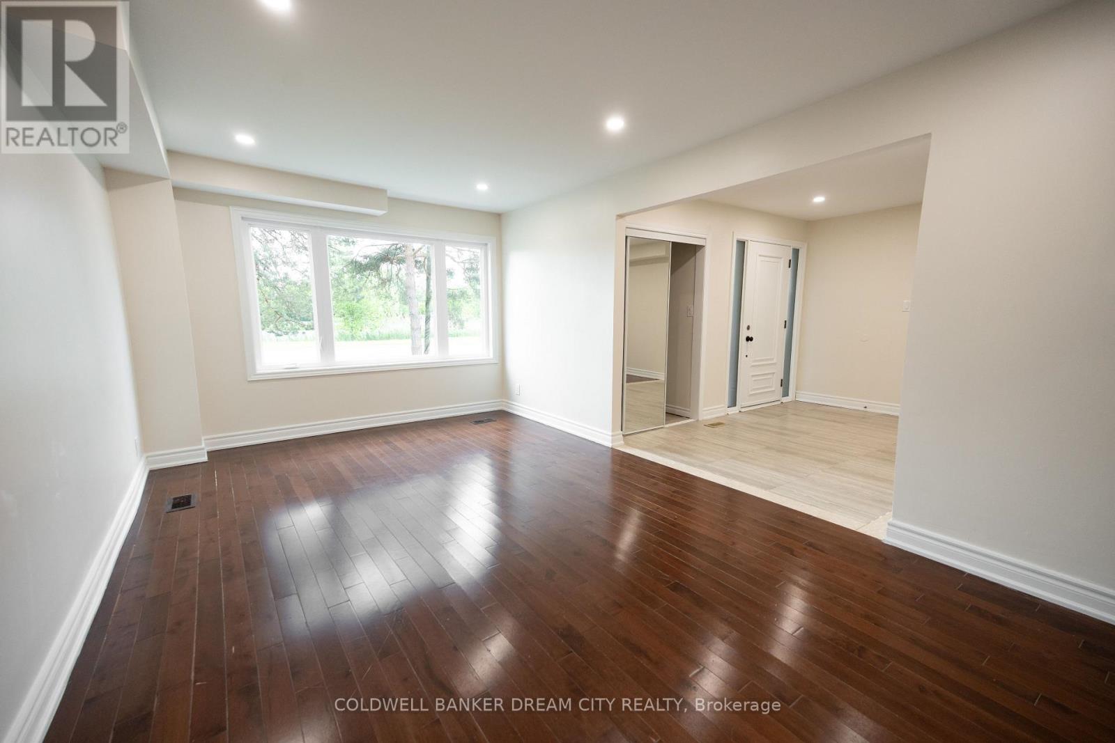 Upper - 22 Elm Grove Avenue, Richmond Hill, Ontario  L4E 2T1 - Photo 6 - N13748014