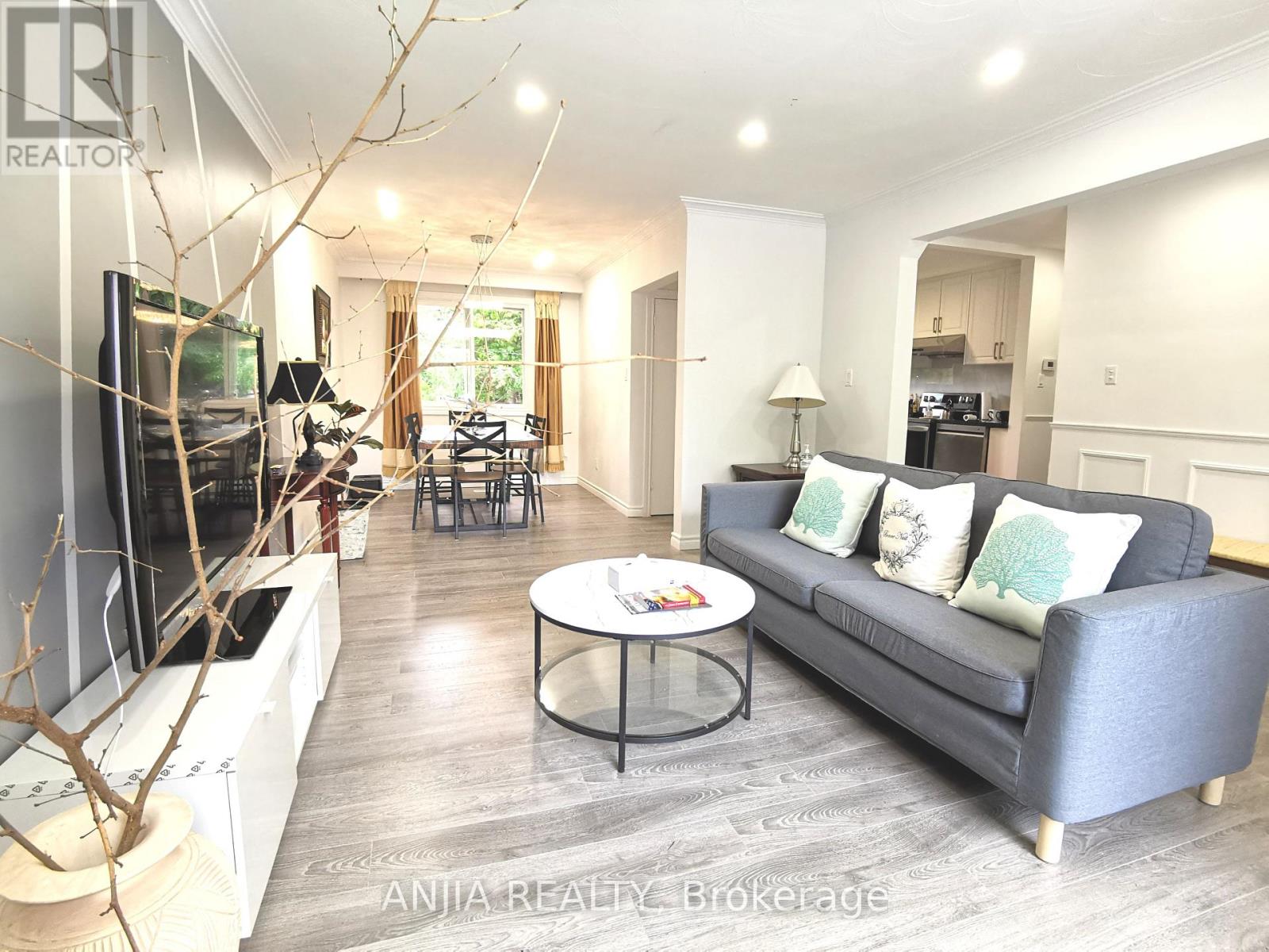 MAIN - 442 BONITA COURT, Richmond Hill, Ontario