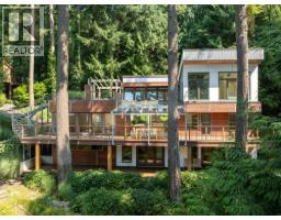 170 SUNSET DRIVE, Lions Bay, British Columbia