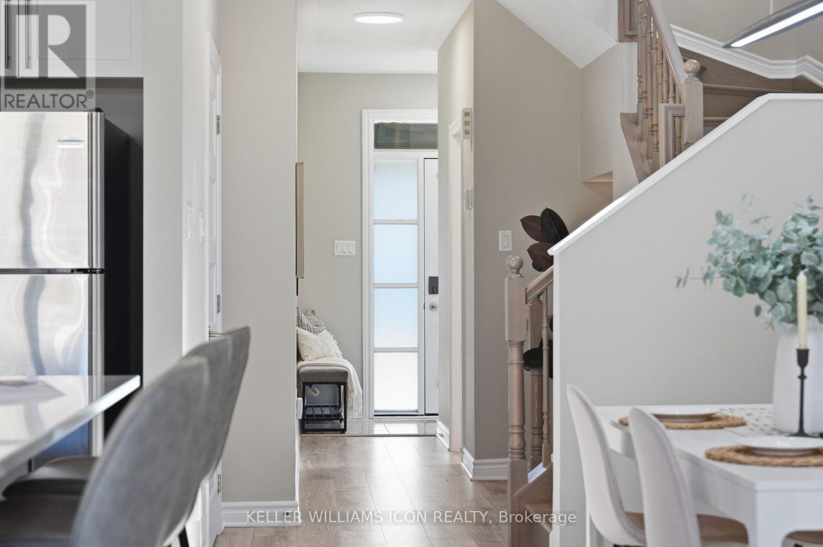 235 Bandelier Way, Ottawa, Ontario  K2C 0C1 - Photo 2 - X13748040